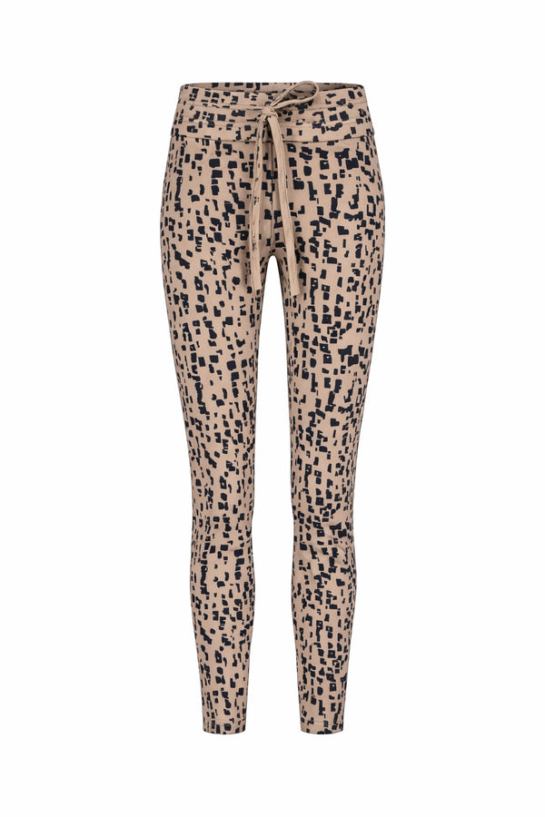 https://content.storeinfo.nl/applicatie/img/1092/00010457_lattedarkblue_1.jpg