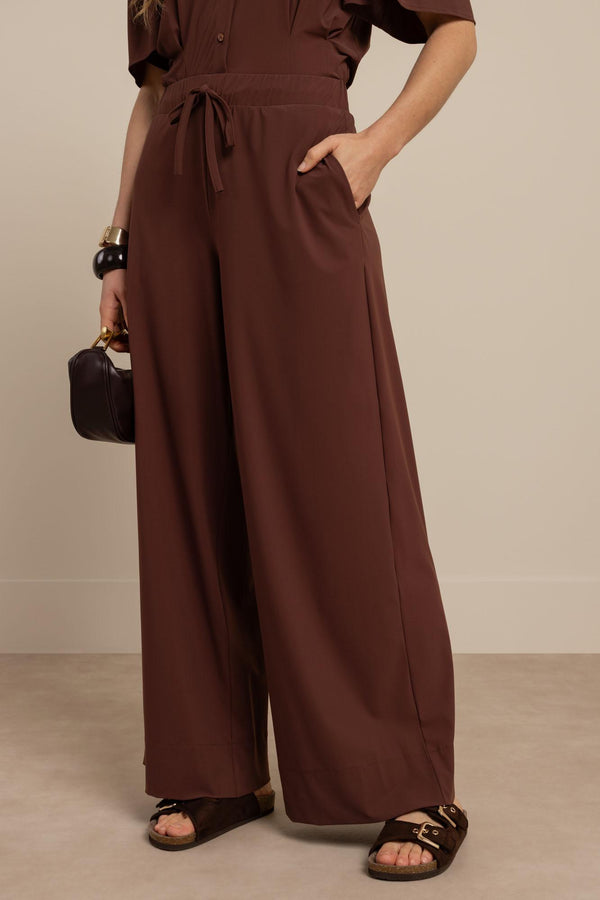 https://content.storeinfo.nl/applicatie/img/1092/00010539_chestnut_2.jpg