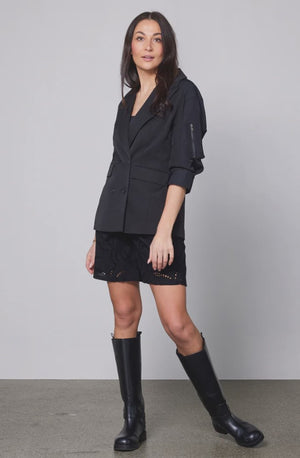 https://content.storeinfo.nl/applicatie/img/1092/20250312204453_1516363_833935Yukiblazer1.jpg