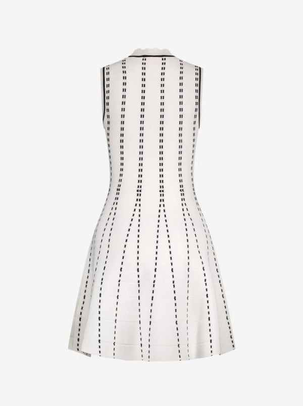 https://content.storeinfo.nl/applicatie/img/1092/20250616143142_3427267_ilenadress3.jpg