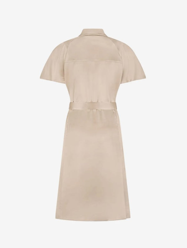 https://content.storeinfo.nl/applicatie/img/1092/20250616144251_3421698_izaacdress3.jpg