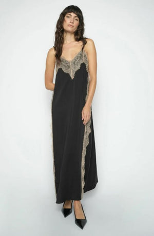 https://content.storeinfo.nl/applicatie/img/1092/20260515104748_710444_MMLaurieAnnieDress1.jpg