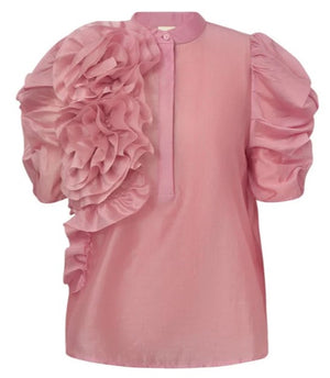 https://content.storeinfo.nl/applicatie/img/1092/20260518212004_960004_AnnsofiGOBlouse1.jpg