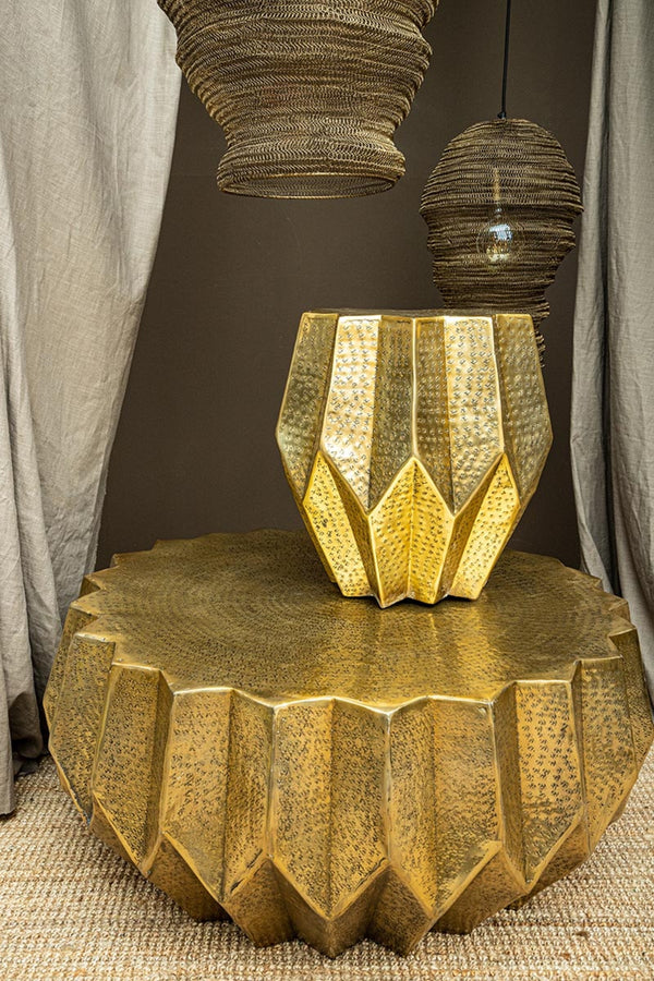 Viya aluminum coffeetable low wide angles